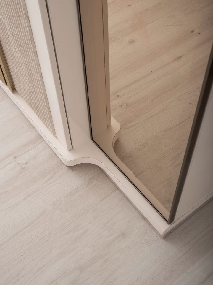 Şehzade Aytaşı Aynalı 6 Kapılı Dubai Dolap