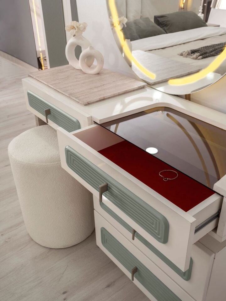 Şehzade 4 Çekmeceli Aynalı Turkuaz Şifonyer