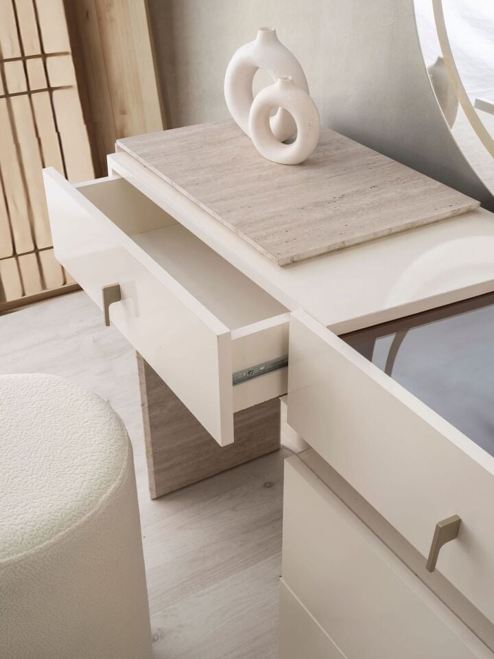 Şehzade Aytaşı 4 Çekmeceli Aynalı Platin Köşe Şifonyer