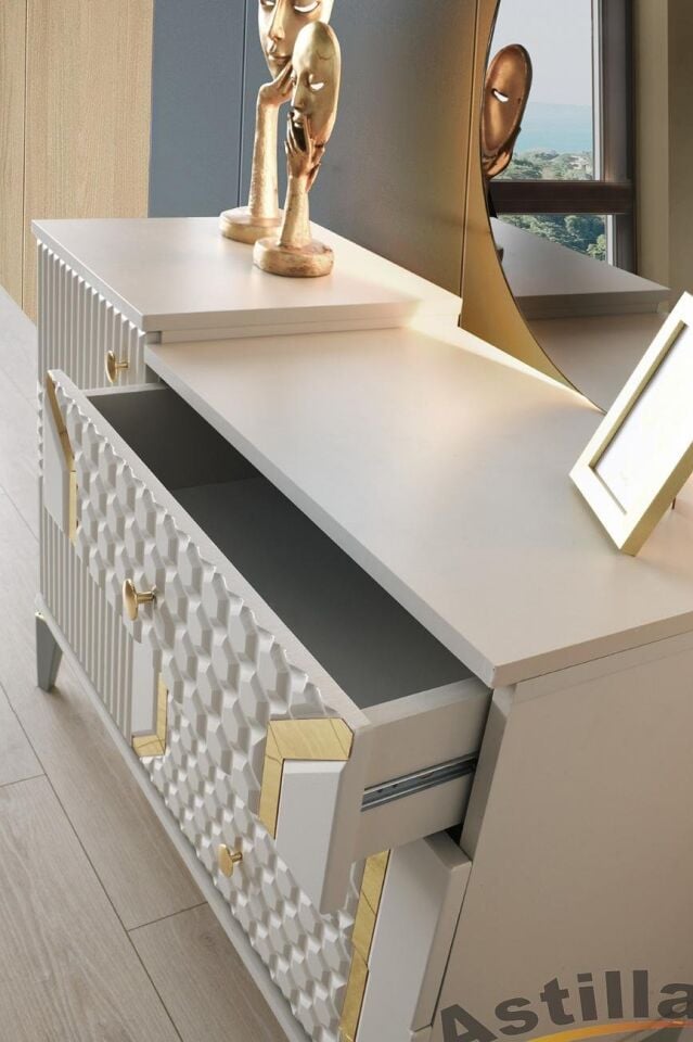 Şehzade KumBeji 1 Kapılı 3 Çekmeceli Aynalı Piyano Şifonyer