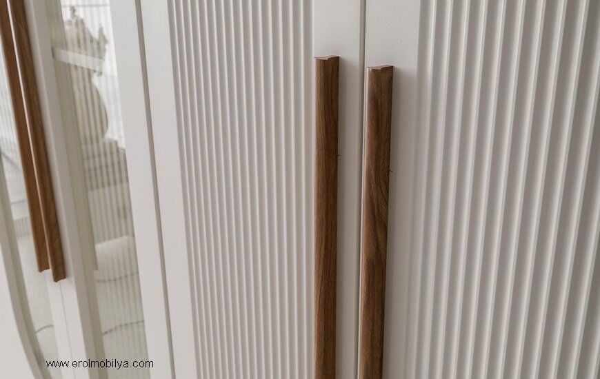 Şehzade Aytaşı - Ceviz 6 Kapılı Başak Dolap